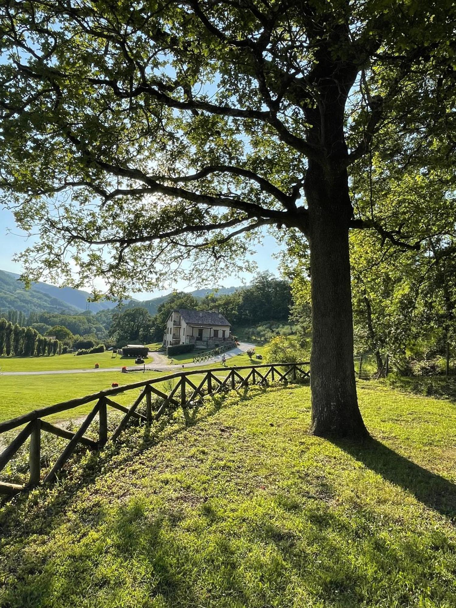 Cerqua Rosara Residence Valtopina Εξωτερικό φωτογραφία